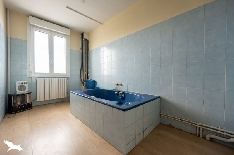 Vente Maison ALLOUIS - 7 pièces -155 m² - (18500)