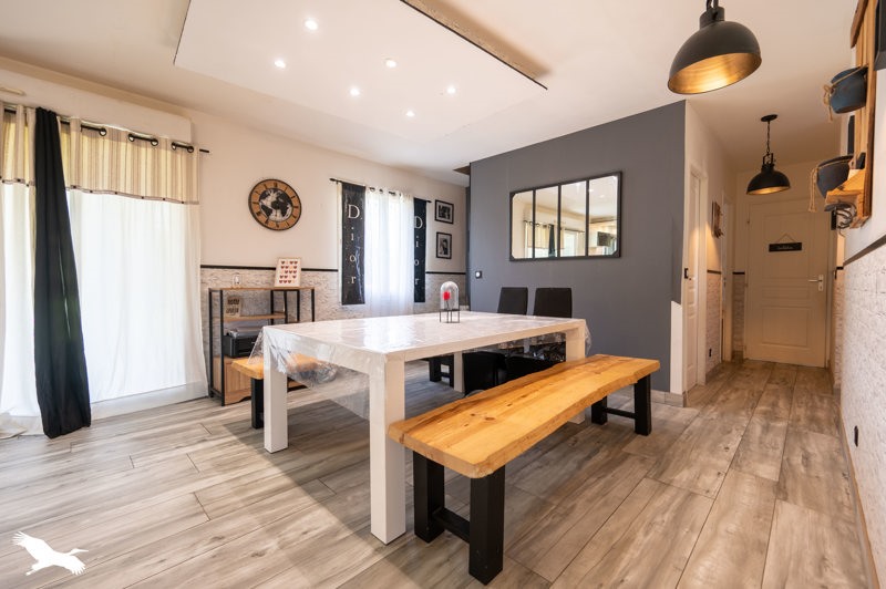 Vente Maison ALLOUIS - 7 pièces -172 m² - (18500)