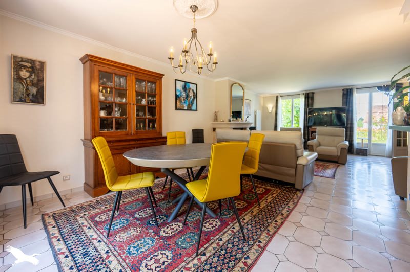 Vente Maison MEHUN SUR YEVRE - 6 pièces -169 m² - (18500)