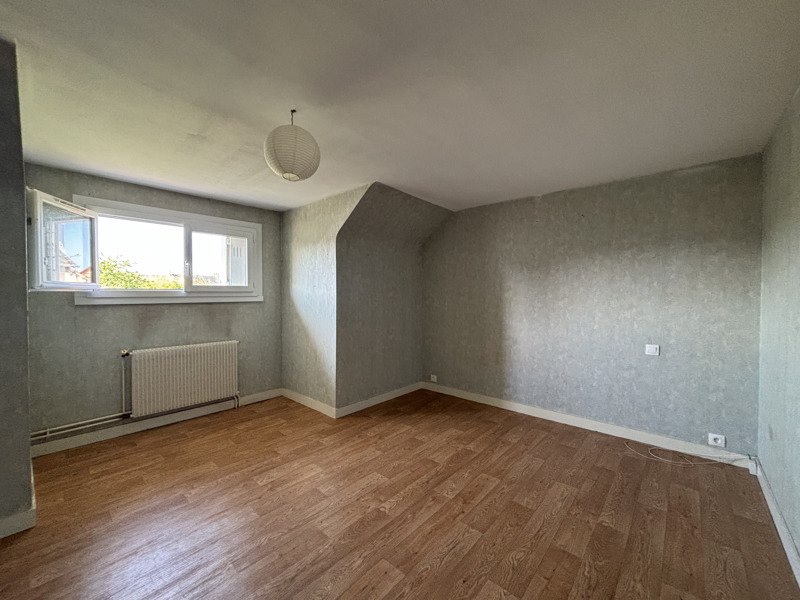 Vente Maison MEHUN SUR YEVRE - 5 pièces -140 m² - (18500)