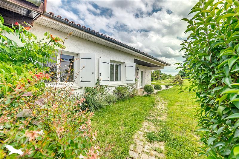 Vente Maison POMPIGNAC - 7 pièces -178 m² - (33370)