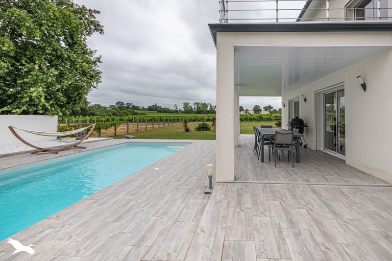 Vente Maison ST GERMAIN DU PUCH - 6 pièces -192 m² - (33750)