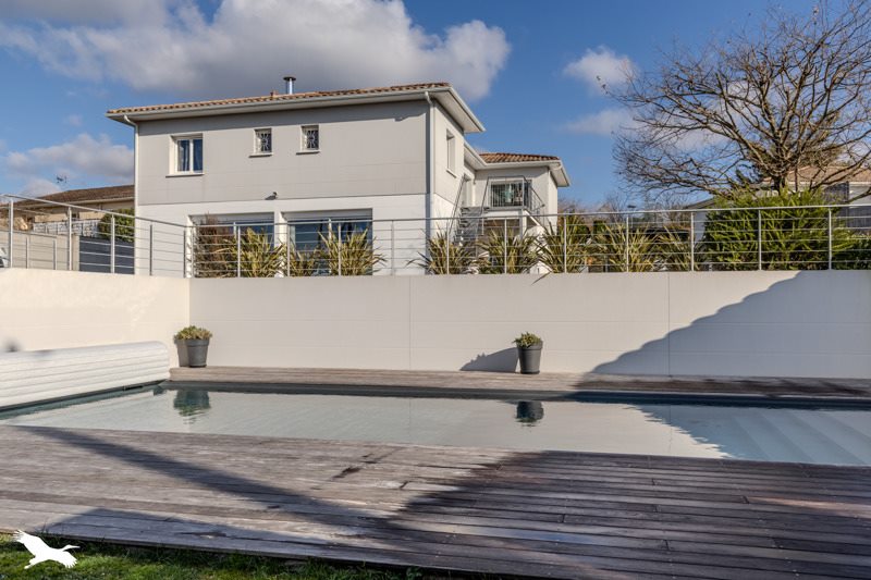 Vente Maison POMPIGNAC - 8 pièces -254 m² - (33370)