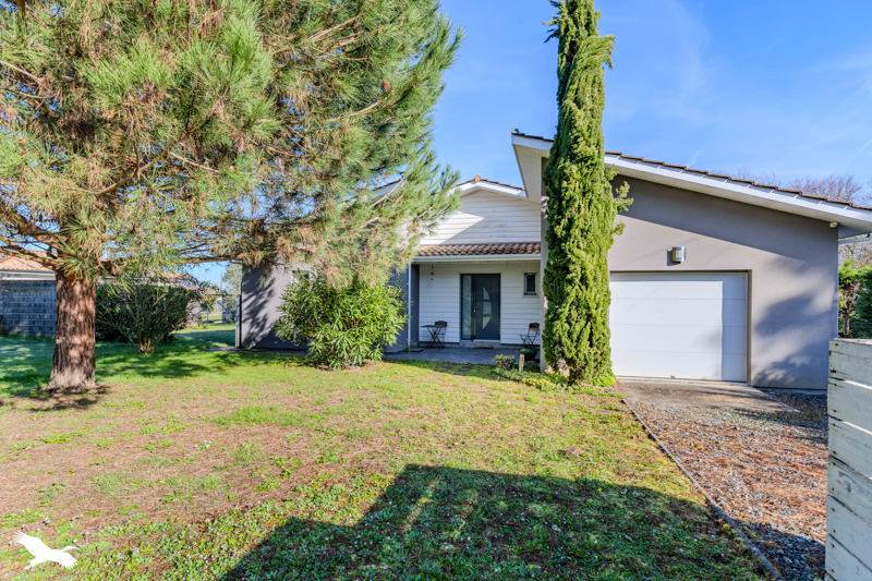 Vente Maison BEYCHAC ET CAILLAU - 5 pièces -130 m² - (33750)