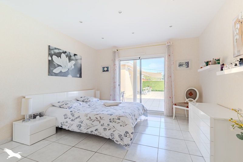 Vente Maison POMPIGNAC - 6 pièces -156 m² - (33370)