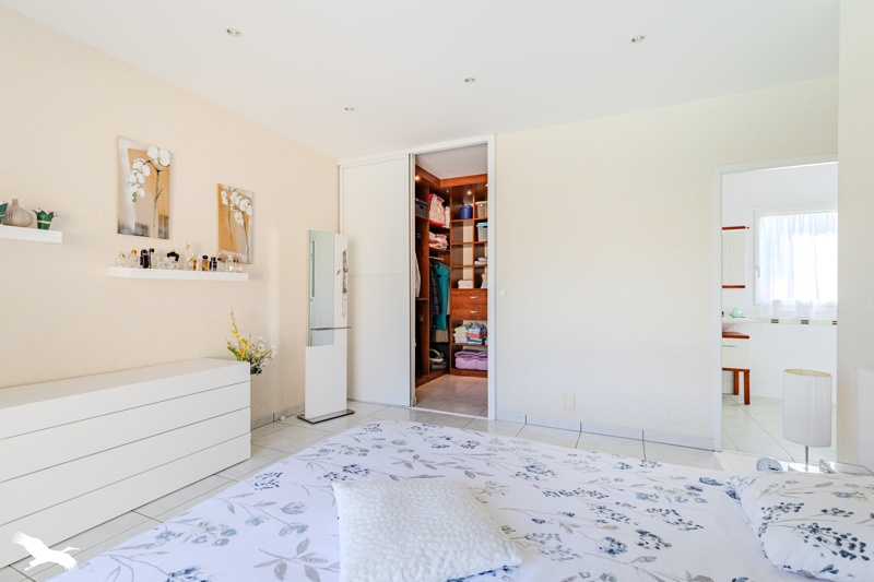Vente Maison POMPIGNAC - 6 pièces -156 m² - (33370)