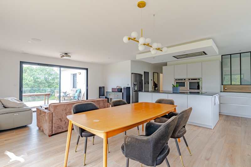 Vente Maison BEYCHAC ET CAILLAU - 6 pièces -134 m² - (33750)