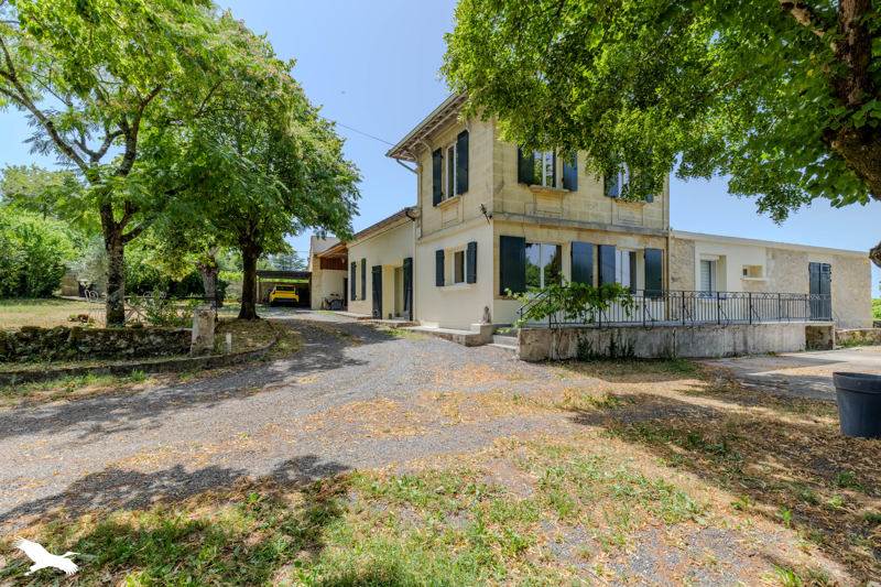 Vente Maison ST GERMAIN DU PUCH - 8 pièces -220 m² - (33750)