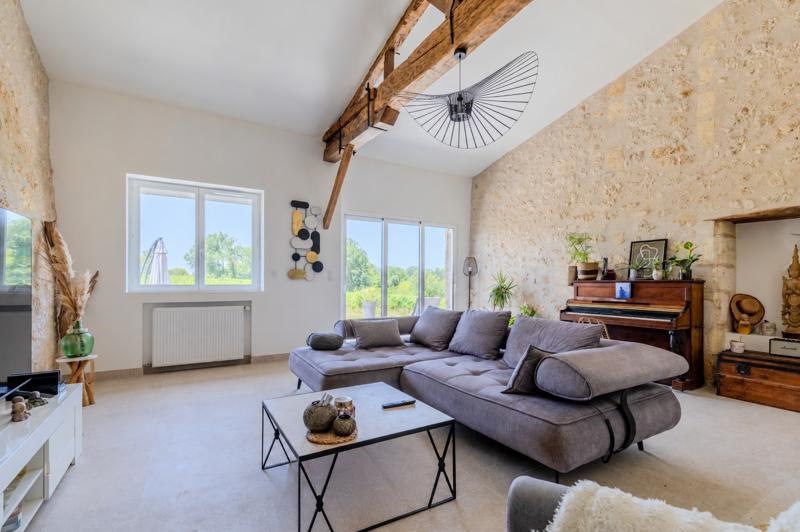Vente Maison ST GERMAIN DU PUCH - 8 pièces -220 m² - (33750)