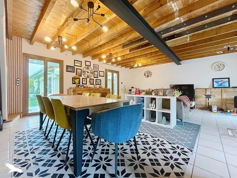 Vente Maison Sallebœuf - 6 pièces -120 m² - (33370)