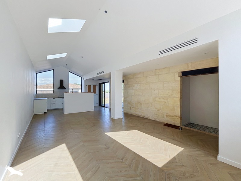 Vente Maison Saint-Germain-du-Puch - 6 pièces -143 m² - (33750)