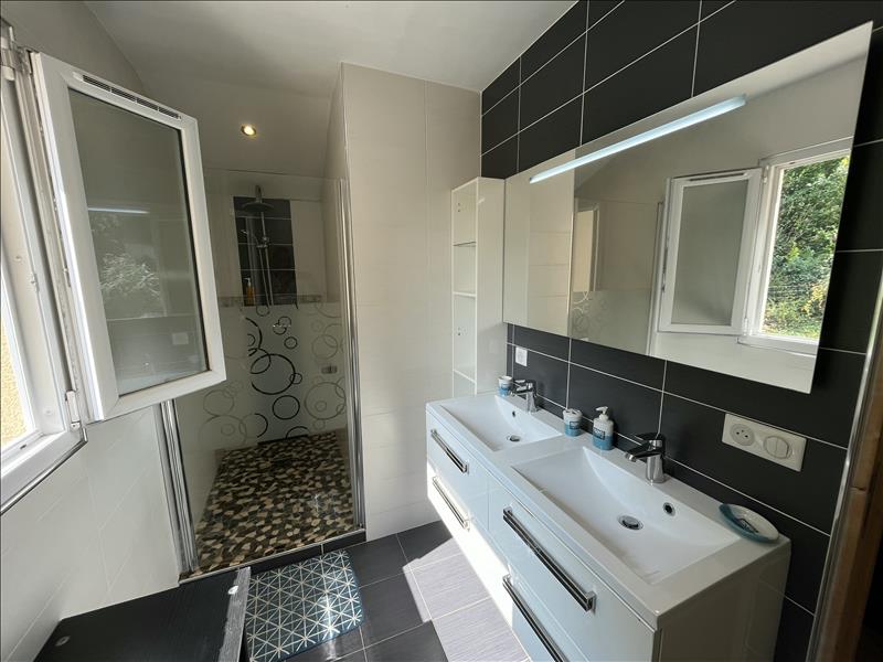 Vente Maison BOSMIE L AIGUILLE - 5 pièces -125 m² - (87110)