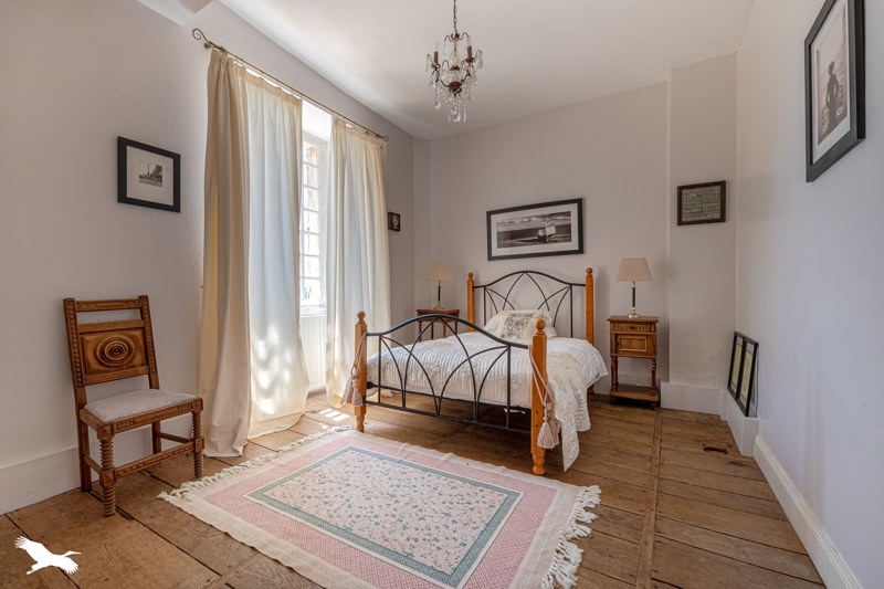 Vente Maison CHAMBORET - 14 pièces -430 m² - (87140)