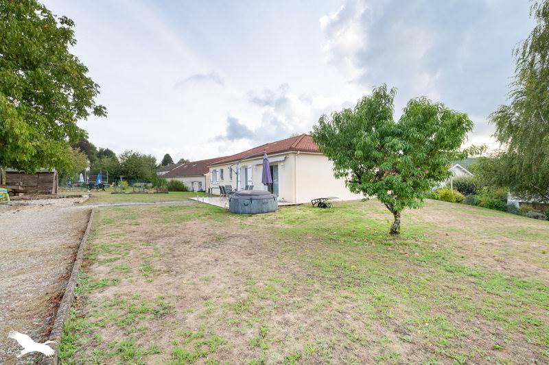 Vente Maison NANTIAT - 4 pièces -100 m² - (87140)