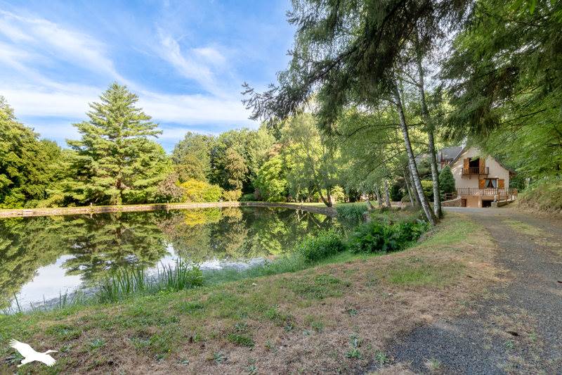 Vente Maison ST JOUVENT - 7 pièces -250 m² - (87510)
