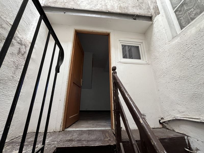 Vente Maison LABRUGUIERE - 9 pièces -185 m² - (81290)