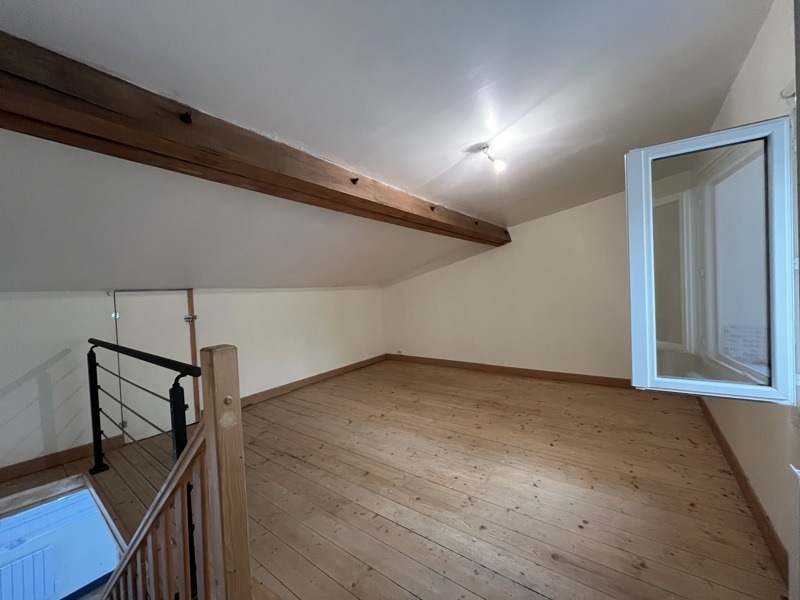 Vente Maison LABRUGUIERE - 9 pièces -185 m² - (81290)