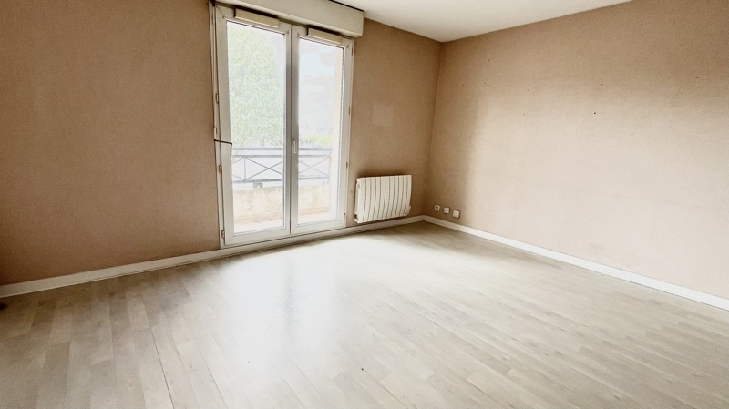 Vente Appartement LES CLAYES SOUS BOIS - 1 pièce -25 m² - (78340)