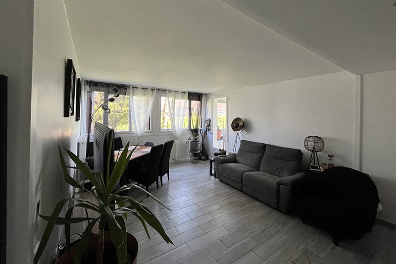 Vente Appartement LES CLAYES SOUS BOIS - 3 pièces -65 m² - (78340)