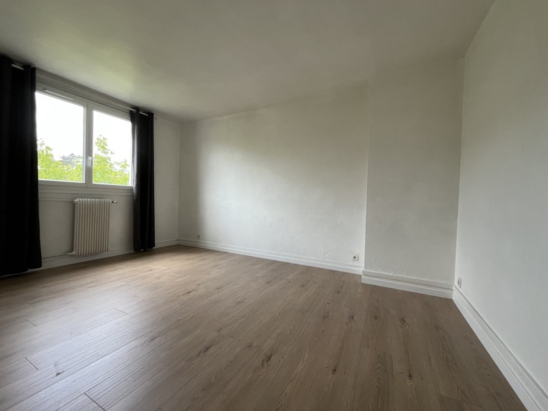 Vente Appartement LES CLAYES SOUS BOIS - 2 pièces -39 m² - (78340)