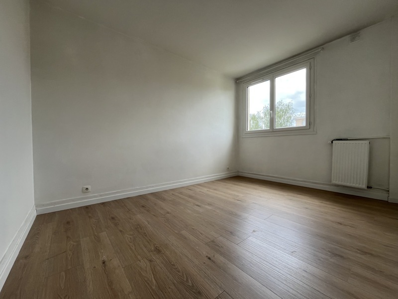 Vente Appartement LES CLAYES SOUS BOIS - 2 pièces -39 m² - (78340)