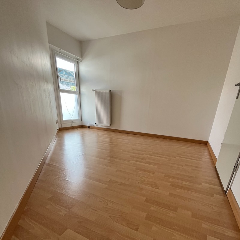 Vente Appartement PLAISIR - 3 pièces -80 m² - (78370)