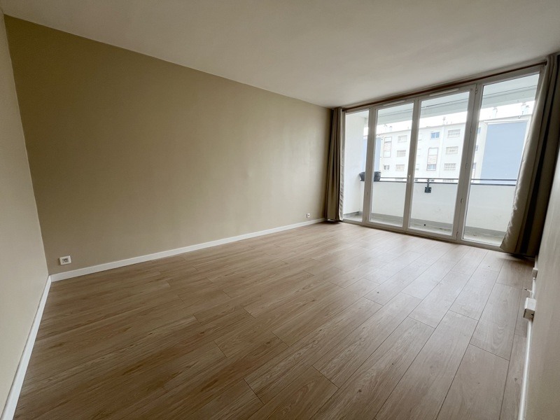 Vente Appartement LES CLAYES SOUS BOIS - 3 pièces -64 m² - (78340)