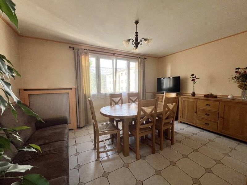 Vente Appartement LES CLAYES SOUS BOIS - 3 pièces -58,5 m² - (78340)