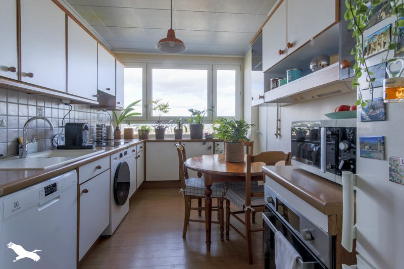 Vente Appartement LES CLAYES SOUS BOIS - 5 pièces -87 m² - (78340)
