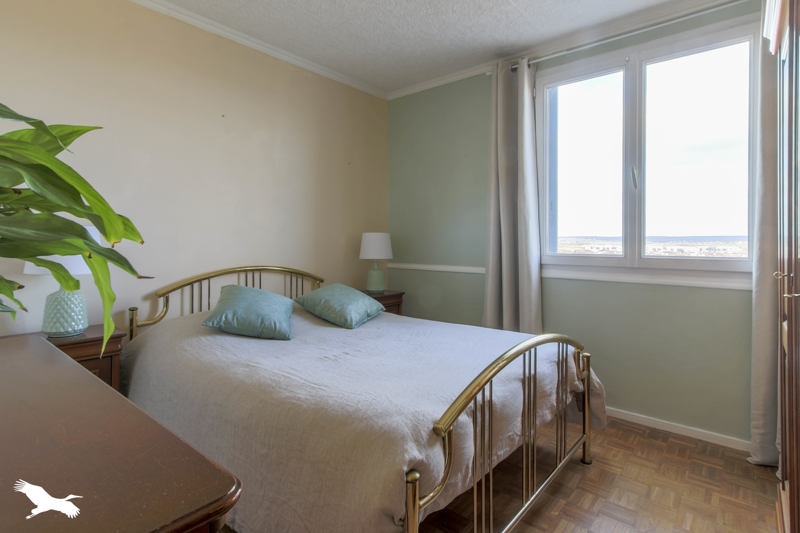 Vente Appartement LES CLAYES SOUS BOIS - 5 pièces -87 m² - (78340)