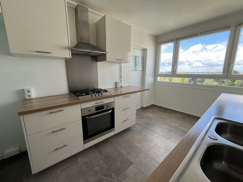 Vente Appartement LES CLAYES SOUS BOIS - 3 pièces -64 m² - (78340)