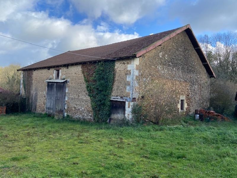 Vente Grange PRESSIGNAC - 2 pièces -427 m² - (16150)