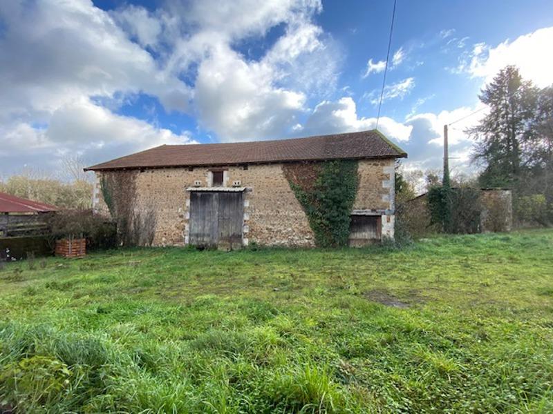 Vente Grange PRESSIGNAC - 2 pièces -427 m² - (16150)