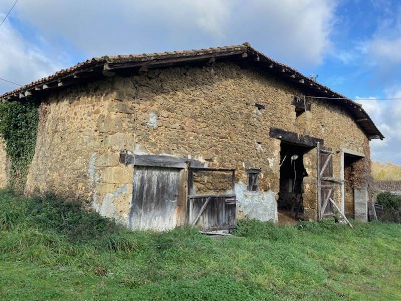 Vente Grange PRESSIGNAC - 2 pièces -427 m² - (16150)