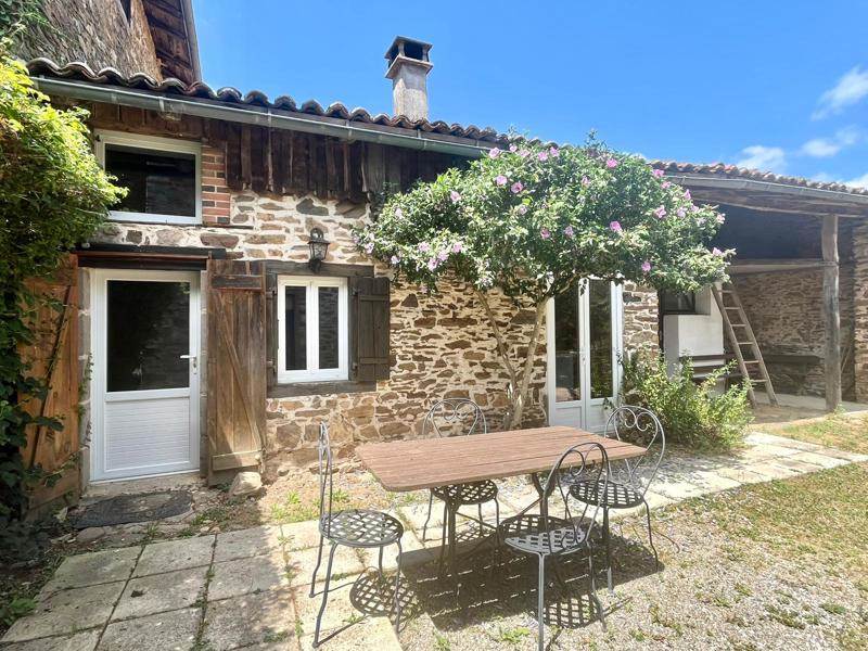 Vente Maison ORADOUR SUR VAYRES - 5 pièces -122 m² - (87150)