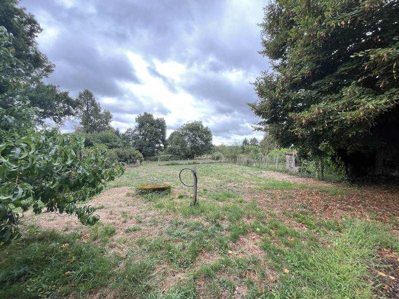 Vente Maison Les Salles-Lavauguyon - 8 pièces -158 m² - (87440)