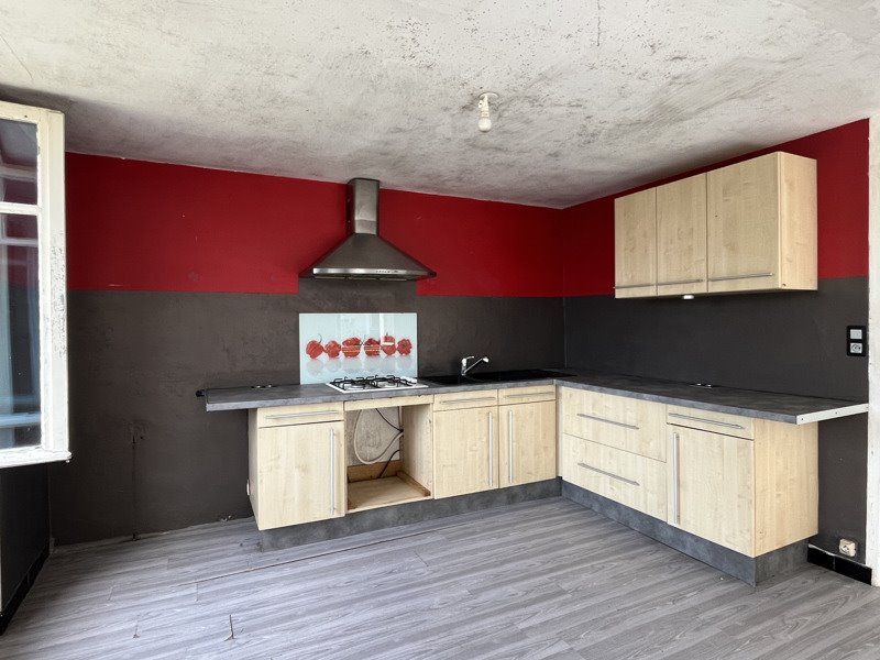 Vente Maison CHABANAIS - 5 pièces -83 m² - (16150)