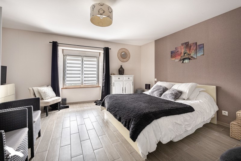 Vente Maison CHABANAIS - 4 pièces -130 m² - (16150)
