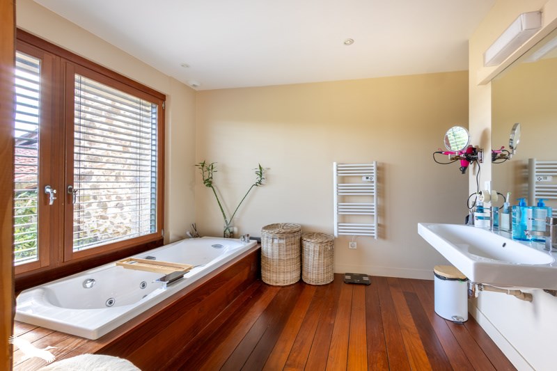 Vente Maison ROCHECHOUART - 6 pièces -281 m² - (87600)