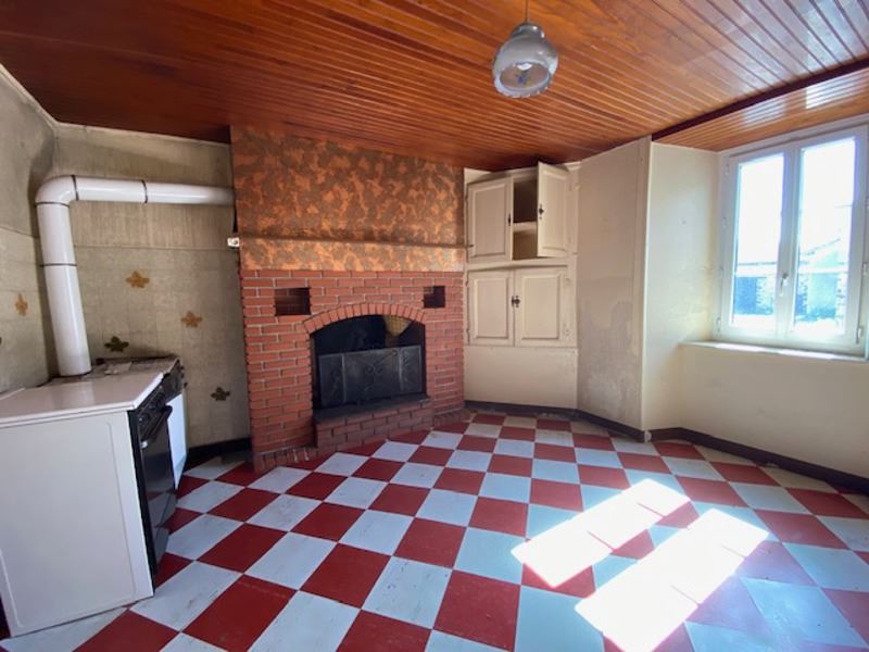 Vente Maison ROCHECHOUART - 3 pièces -80 m² - (87600)