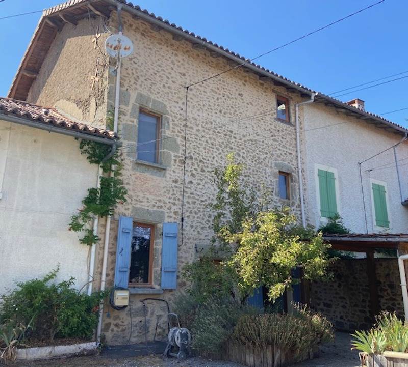 Maison 4 pièces 150 m² · à Pressignac · 150 m² · 103 740 €