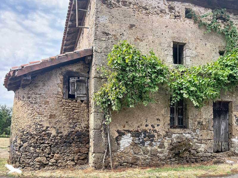 Maison 2 pièces 61 m² · à Vayres · 61 m² · 17 000 €