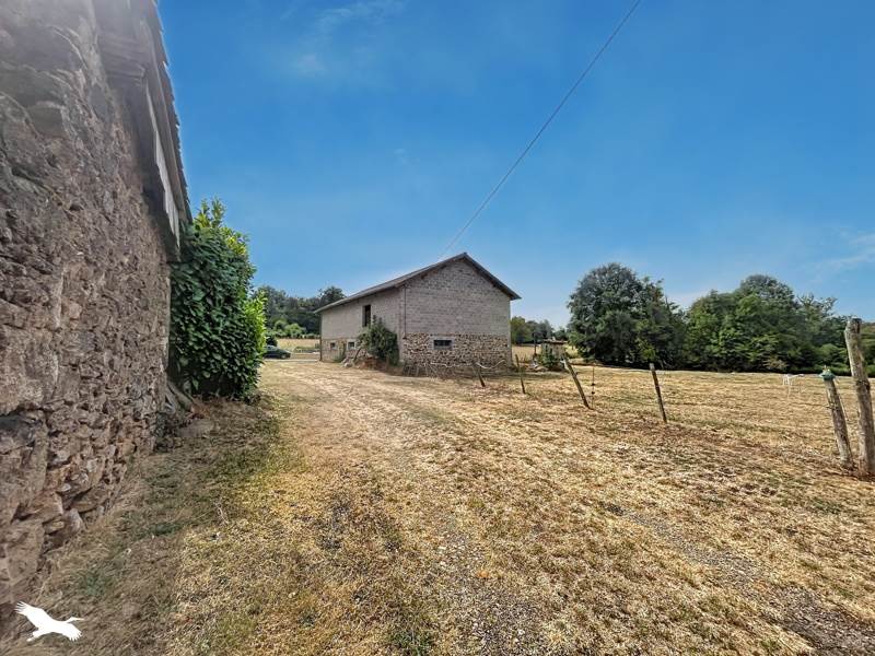 Vente Maison VAYRES - 2 pièces -61 m² - (87600)
