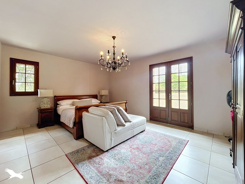 Vente Maison Vayres - 5 pièces -186 m² - (87600)