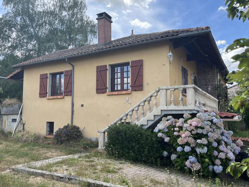 Vente Maison CHABANAIS - 4 pièces -105 m² - (16150)
