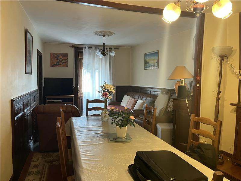 Vente Maison USSEL - 7 pièces -123 m² - (19200)