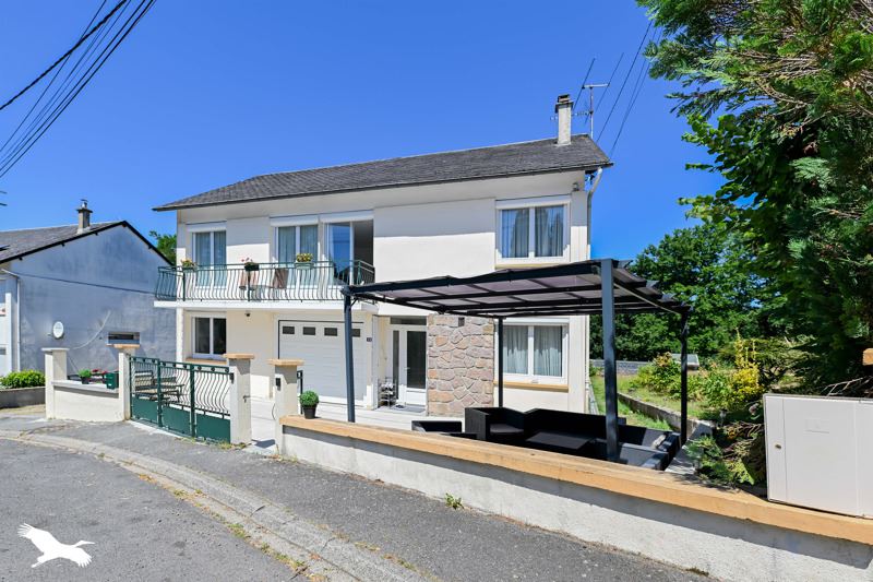 Vente Maison USSEL - 6 pièces -115 m² - (19200)