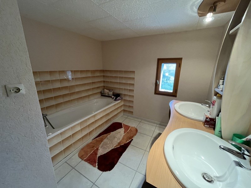 Vente Maison LA COURTINE - 5 pièces -112 m² - (23100)