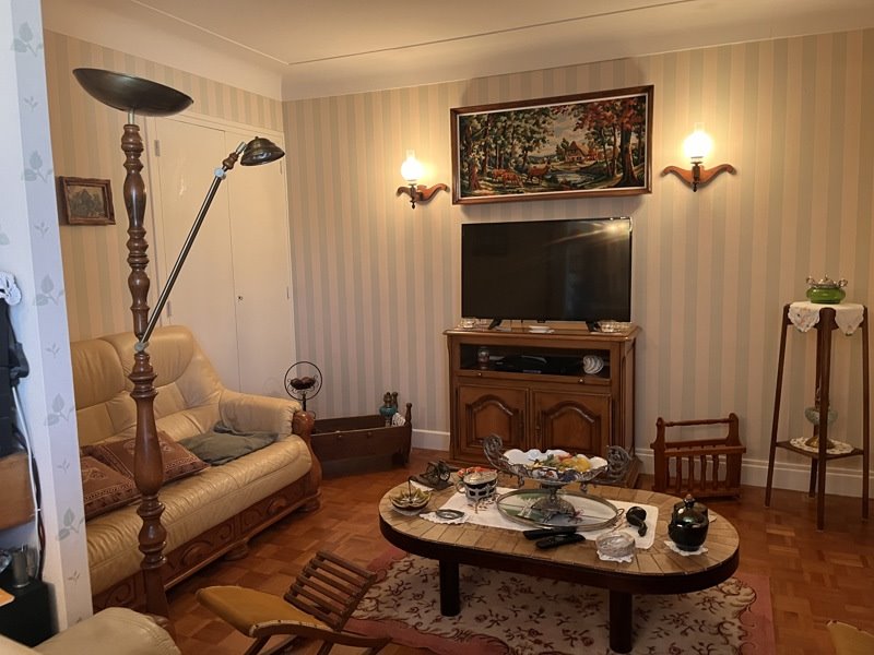 Vente Maison LA COURTINE - 8 pièces -213 m² - (23100)