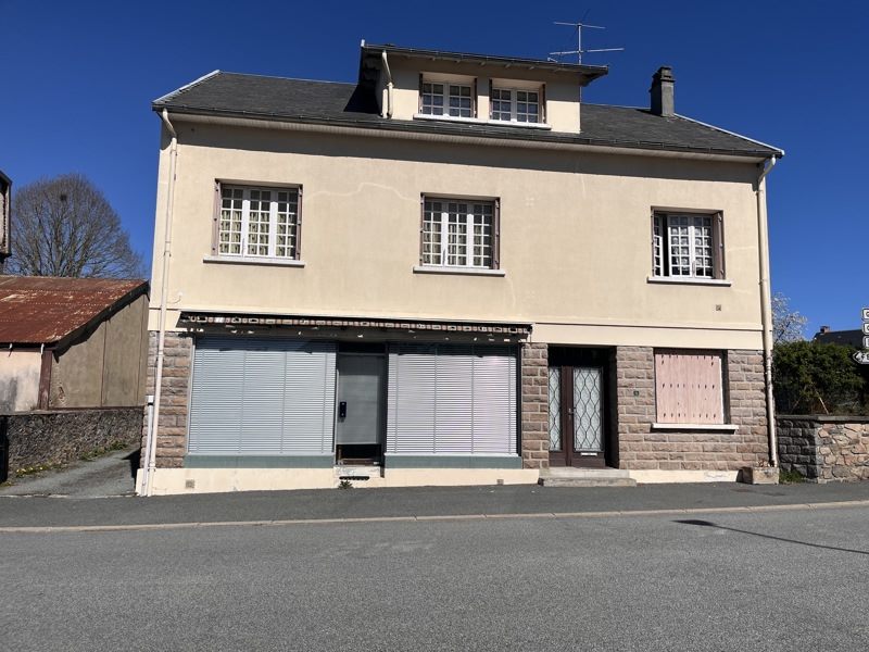 Vente Maison LA COURTINE - 8 pièces -213 m² - (23100)